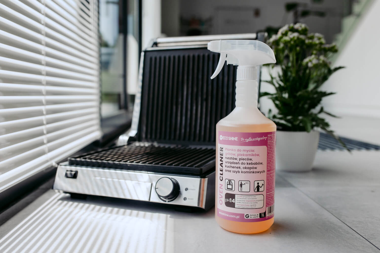 Jak wyczyścić piekarnik z przypalonego tłuszczu