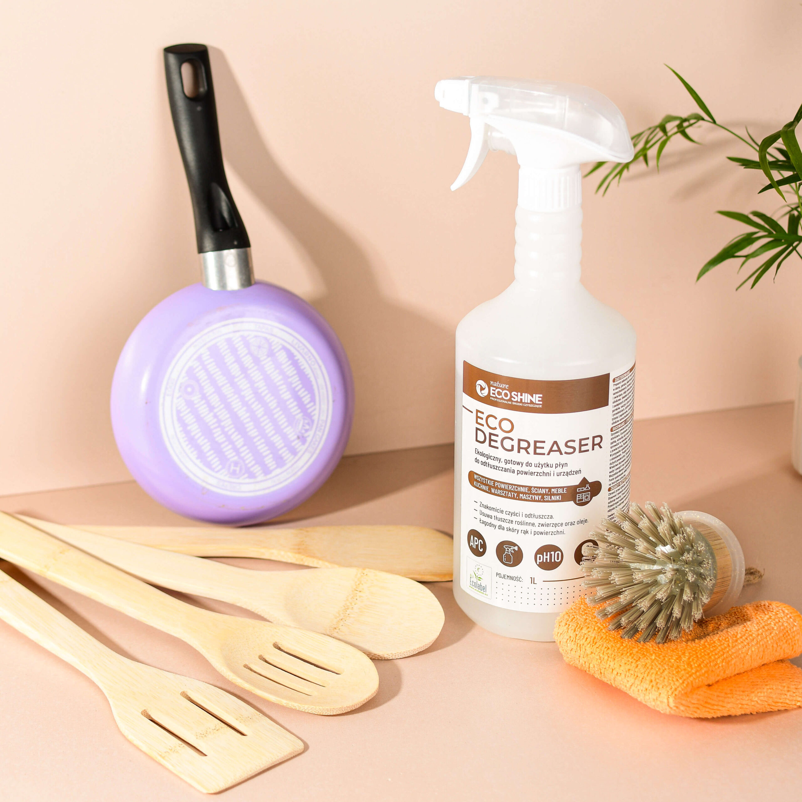 jak wyczyścić płytę indukcyjną